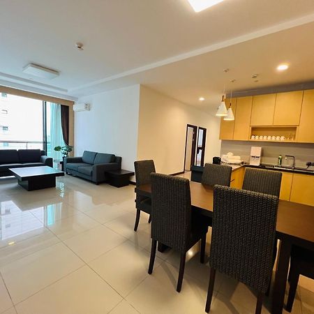 Imperial Grand Suite Apartment 쿠칭 외부 사진
