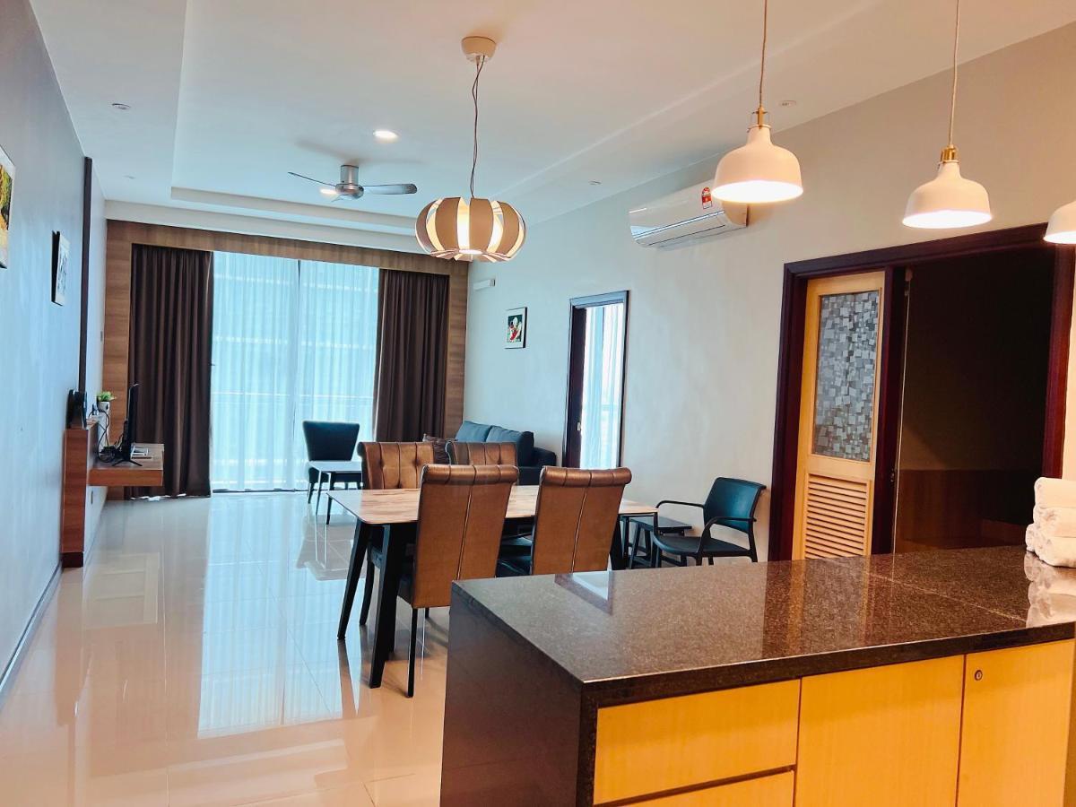Imperial Grand Suite Apartment 쿠칭 외부 사진