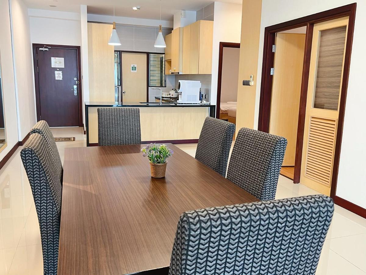 Imperial Grand Suite Apartment 쿠칭 외부 사진