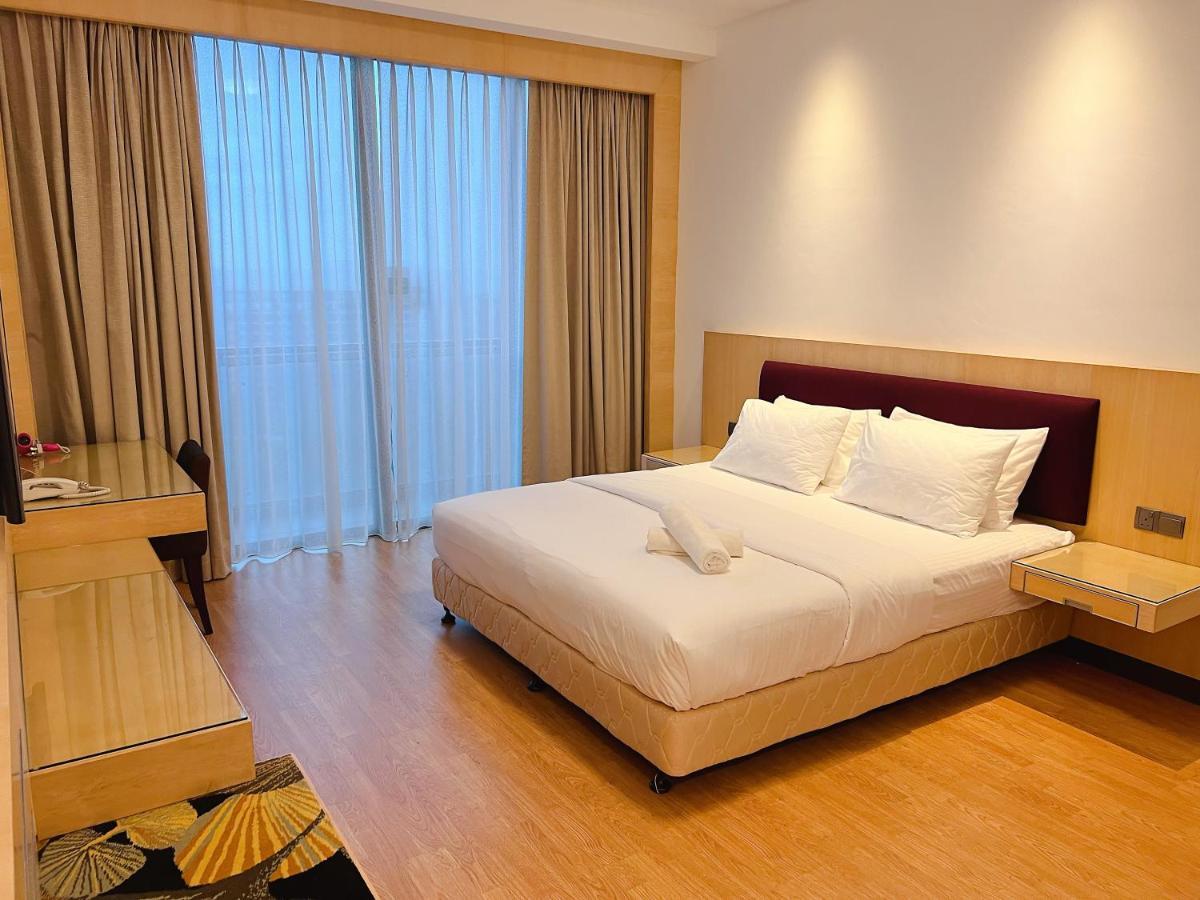Imperial Grand Suite Apartment 쿠칭 외부 사진