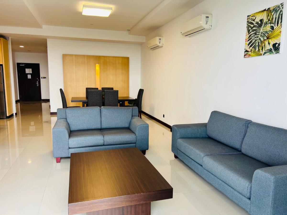 Imperial Grand Suite Apartment 쿠칭 외부 사진
