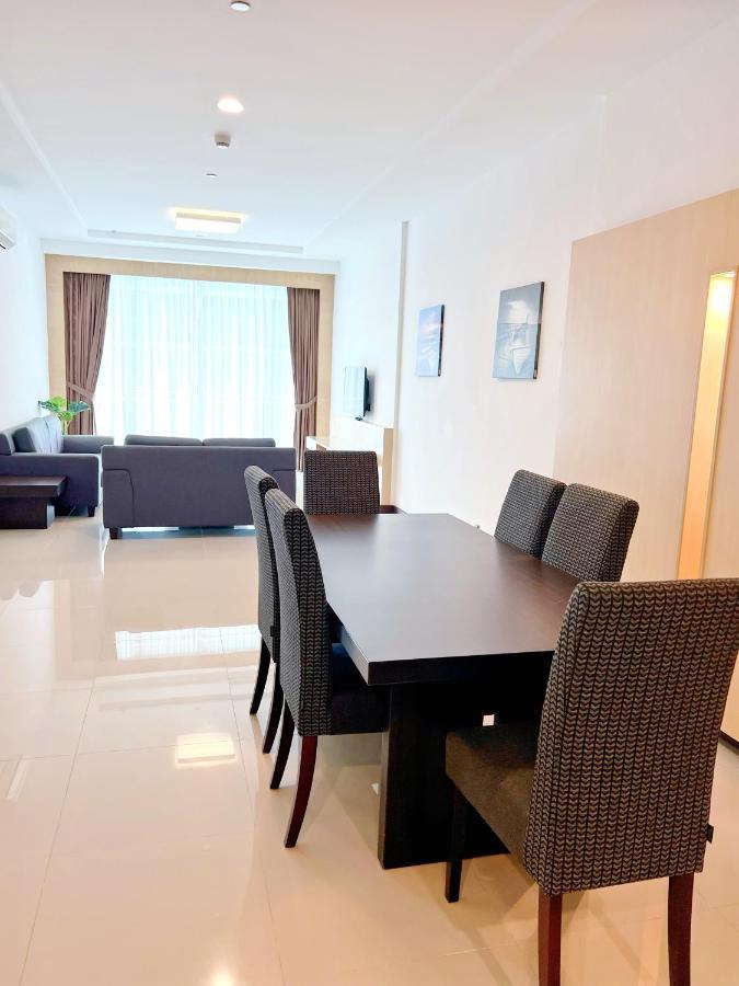 Imperial Grand Suite Apartment 쿠칭 외부 사진