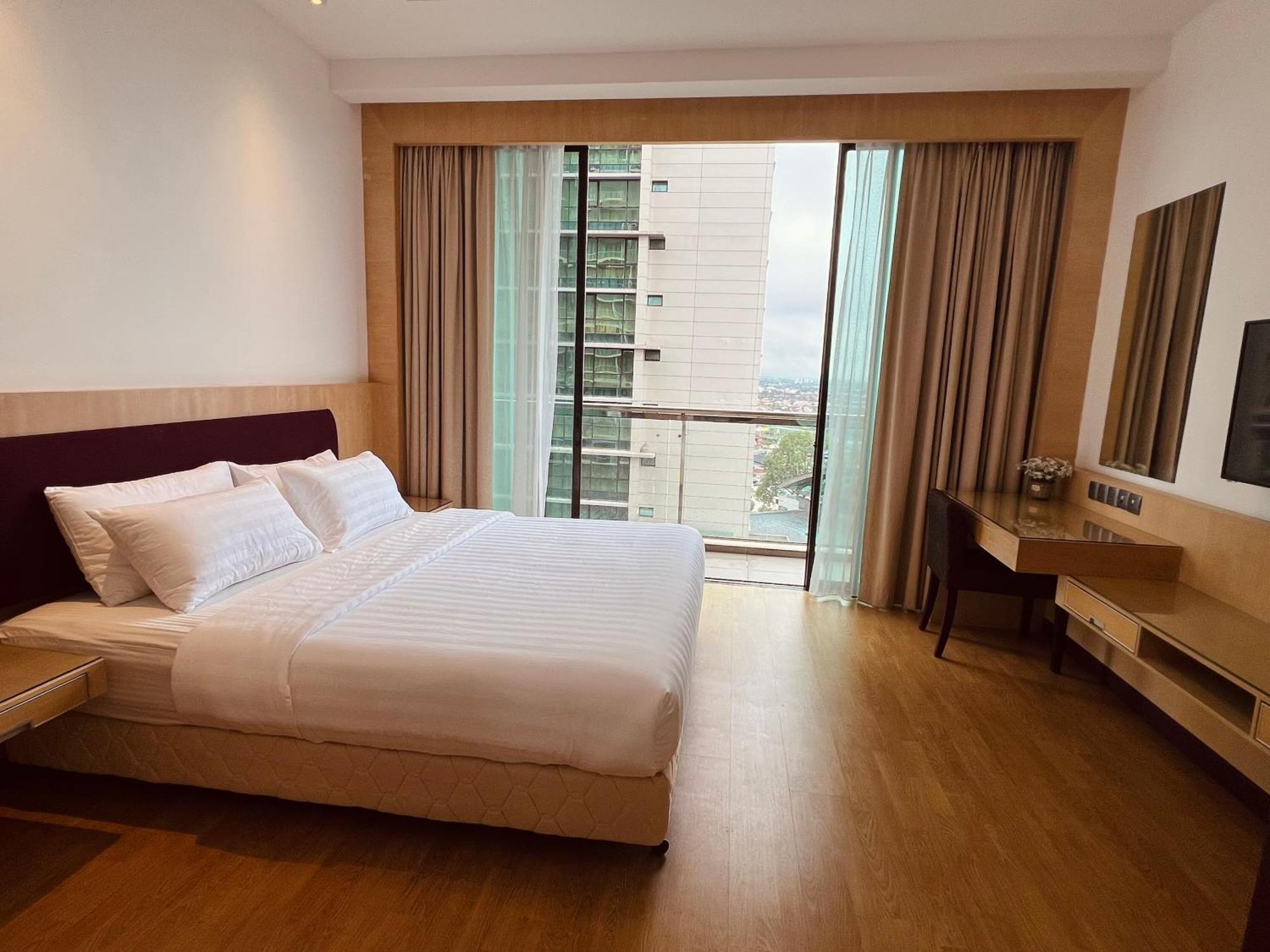 Imperial Grand Suite Apartment 쿠칭 외부 사진