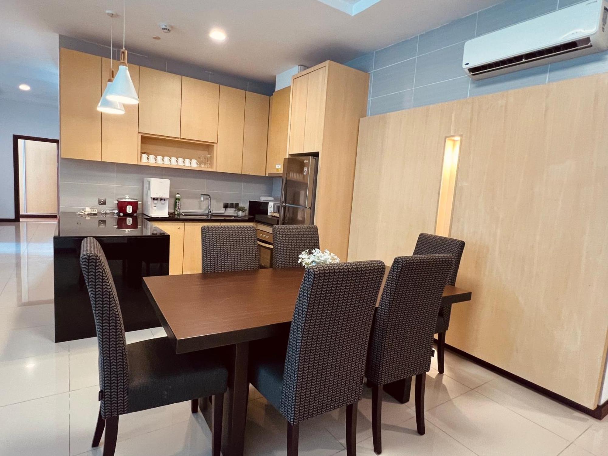 Imperial Grand Suite Apartment 쿠칭 외부 사진
